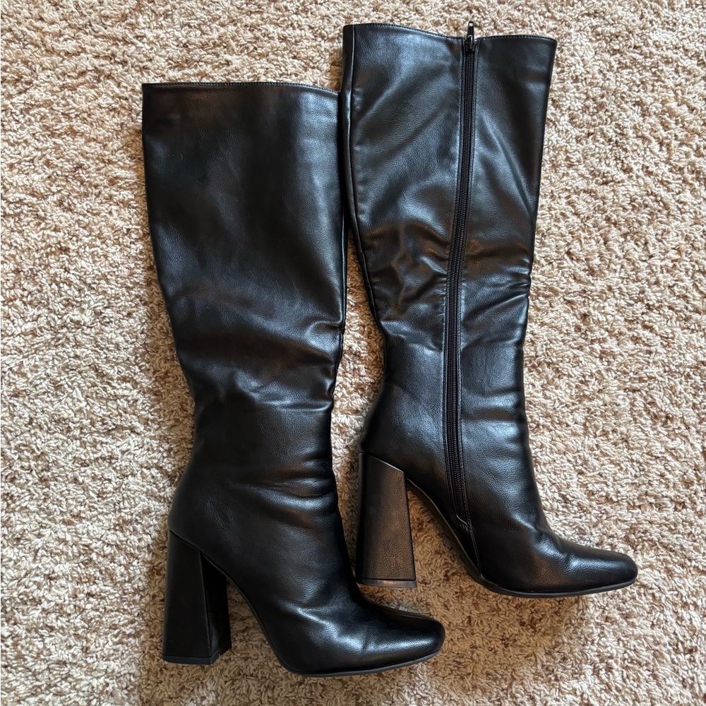 Heeled Black Boots